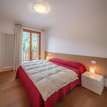 Residenza Finestra Sul Parco Apartment Comano Terme Exterior photo