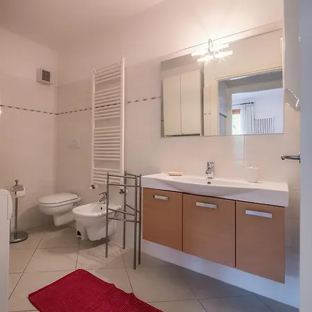 Residenza Finestra Sul Parco Apartment Comano Terme Exterior photo