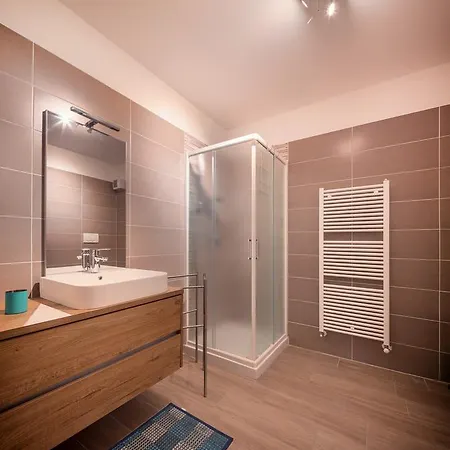 Residenza Finestra Sul Parco Apartment Comano Terme Exterior photo