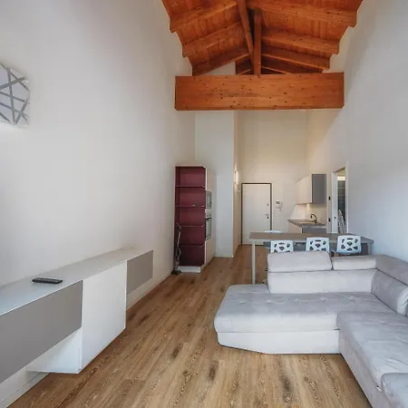 Residenza Finestra Sul Parco Apartment Comano Terme Exterior photo